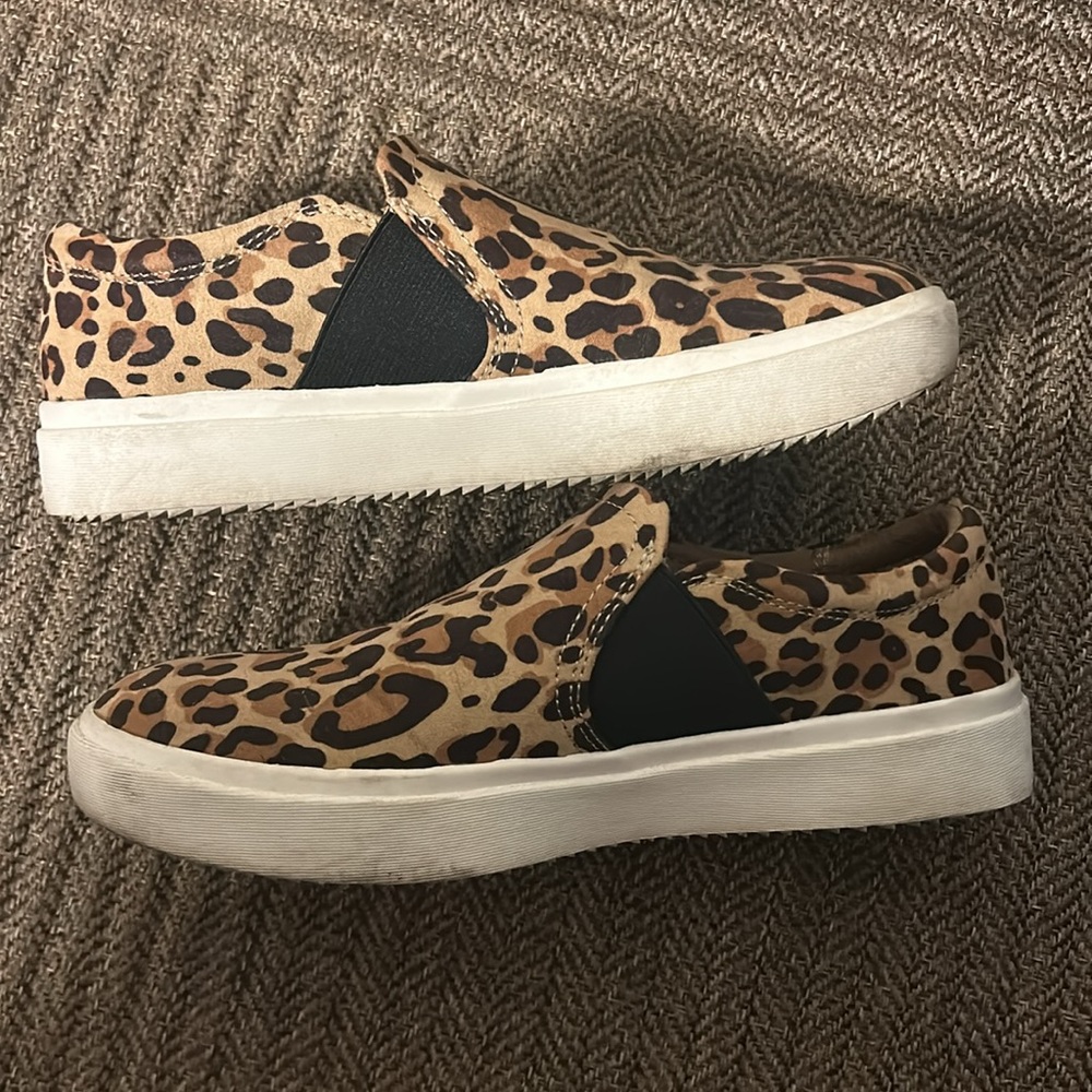 Dr. Scholl's Leopard Print Sneakers - Picture 2 of 4